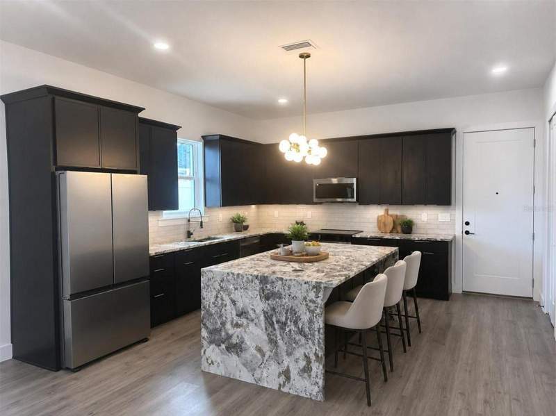 3 bedroom Townhouse at 1531 29th Avenue, Washington Heights, St Petersburg — photo 4