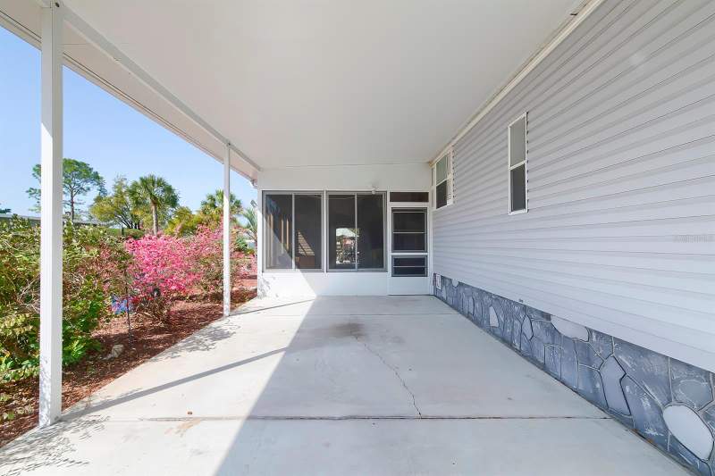 2 bedroom Manufactured Home at 15025 Brookridge Boulevard, Brookridge Community Unit 2 Blk 13 Lot 15, Brooksville — photo 3