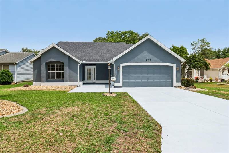 3 bedroom Single Family Residence at 207 Desota Court, Lady Lake Orange Blossom Gardens Unit 19, The Villages — photo 2