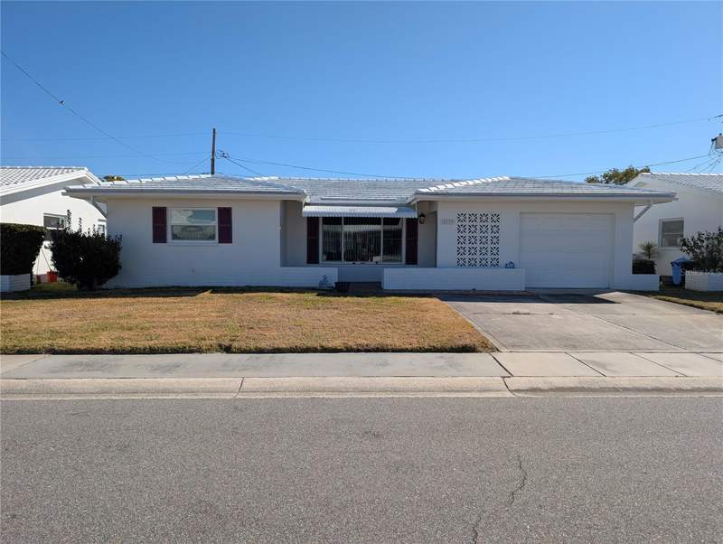 10139 44TH WAY home for sale in Mainlands Of Tamarac By The Gulf Two Condo