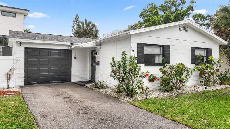 3 bedroom Single Family Residence at 1920 New Hampshire Avenue, Shore Acres Edgewater Sec, St Petersburg — photo 4