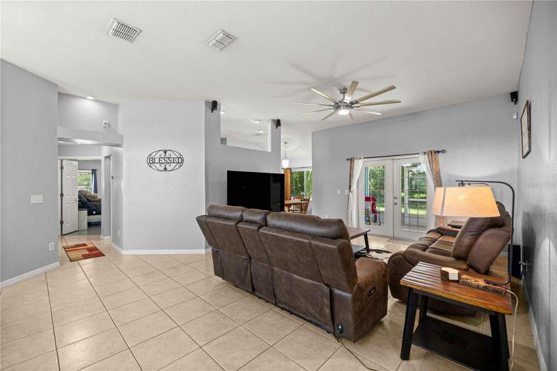 3 bedroom Single Family Residence at 7411 SW 128th Street, Marion Oaks 10, Ocala — photo 4