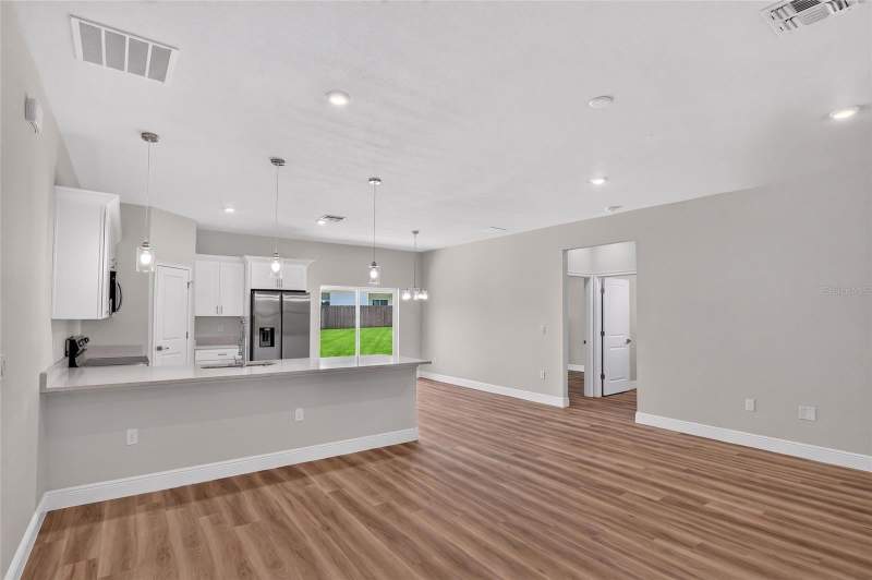 4 bedroom Single Family Residence at 16878 SW 40th Circle, Marion Oaks, Ocala — photo 4