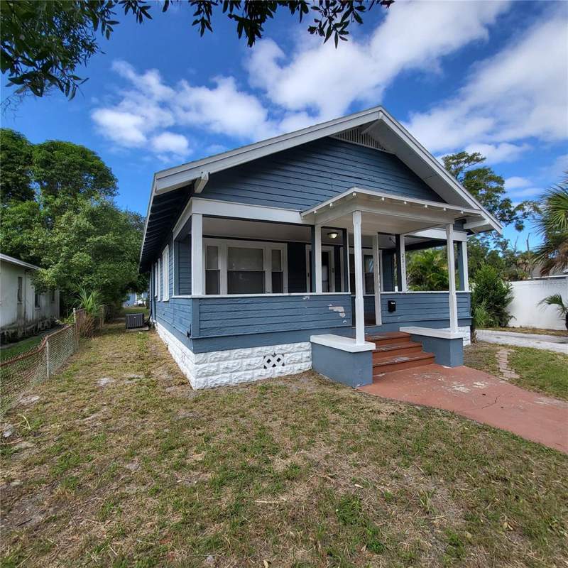 2 bedroom Single Family Residence at 2011 14th Street, Euclid Heights, St Petersburg — photo 2