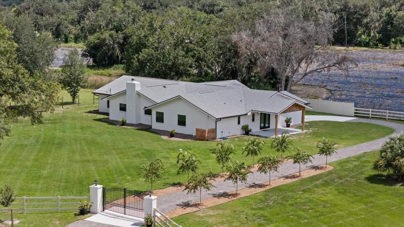 4 bedroom Single Family Residence at 2515 Ragins Lane, Plant City, Plant City — photo 2
