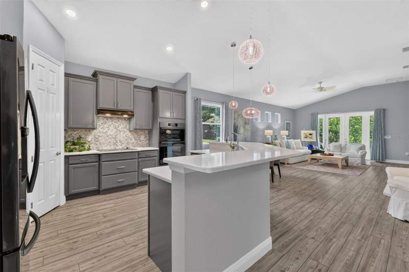 3 bedroom Single Family Residence at 8220 Bridgeport Bay Circle, Lakes Of Mount Dora Ph 01, Mount Dora — photo 3