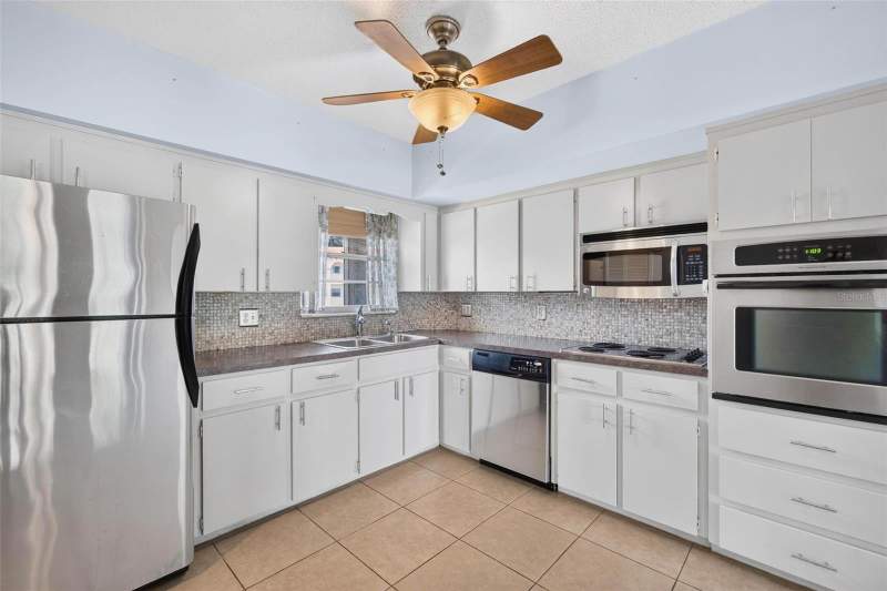 2 bedroom Condominium at 2410 Franciscan Drive #60, On Top Of The World, Clearwater — photo 3
