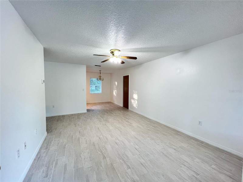 3 bedroom Single Family Residence at 33 Lakeview Court, Mascotte Lake Jackson Estates, Mascotte — photo 5