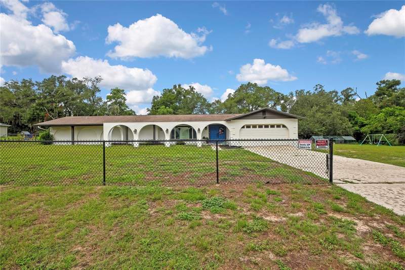4 bedroom Single Family Residence at 12305 Leanne Drive, Hickory Hill Acres, Dade City — photo 2