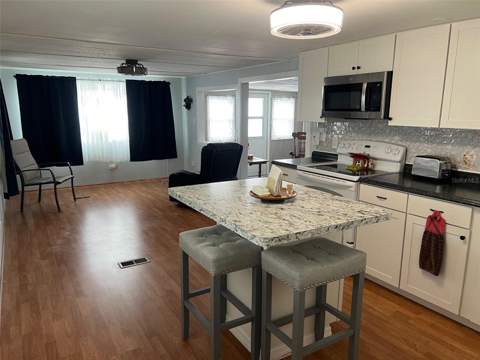 11300 124th Avenue #122, Largo FL - photo 10 of 22