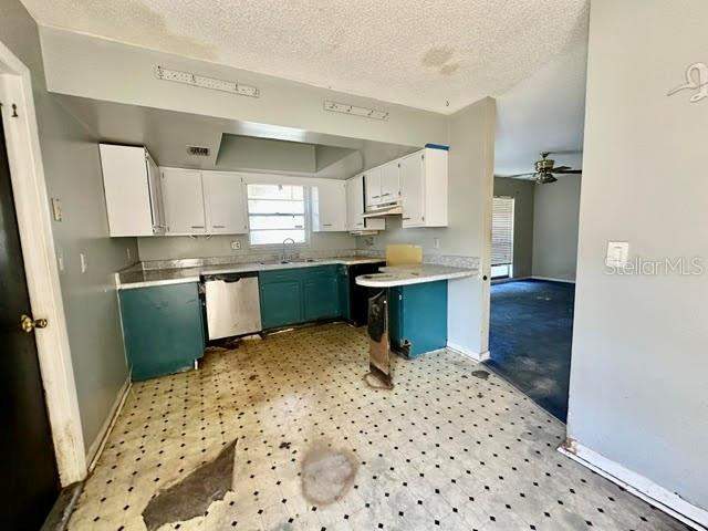 3 bedroom Single Family Residence at 3560 Applewood Terrace, Homeland 2nd Add, Pinellas Park — photo 4