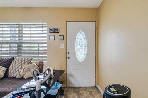 6017 Candlewood Lane, Orlando FL - photo 7 of 39