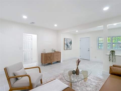 8010 N 13th Street, Tampa FL - photo 8 of 39