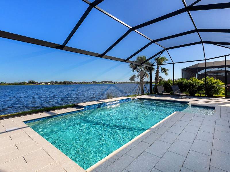 3 bedroom Single Family Residence at 7959 Waterbend Trail, Lakehouse Cove At Waterside, Sarasota — photo 2