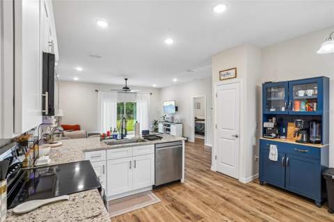 40688 E 9th Avenue, Umatilla FL - photo 14 of 43