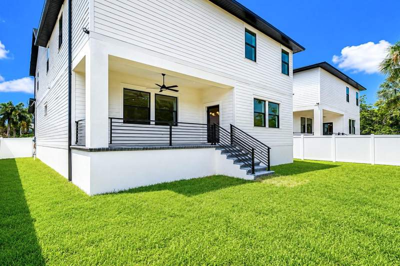5 bedroom Single Family Residence at 7301 S FITZGERALD STREET, PORT TAMPA CITY MAP, TAMPA — photo 4