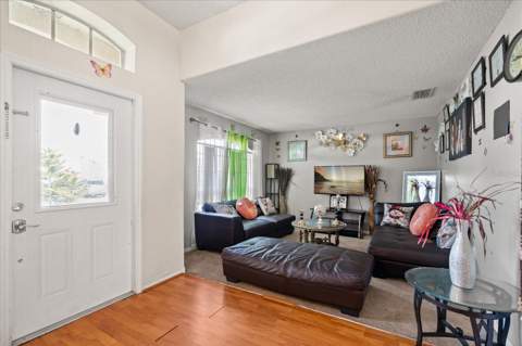 1321 Dunbarton Court, Kissimmee FL - photo 10 of 33