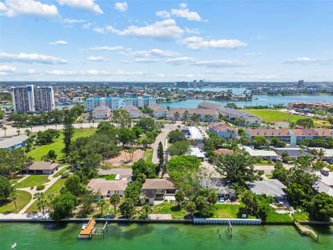 9300 Gulf Boulevard, St Pete Beach FL - photo 9 of 20