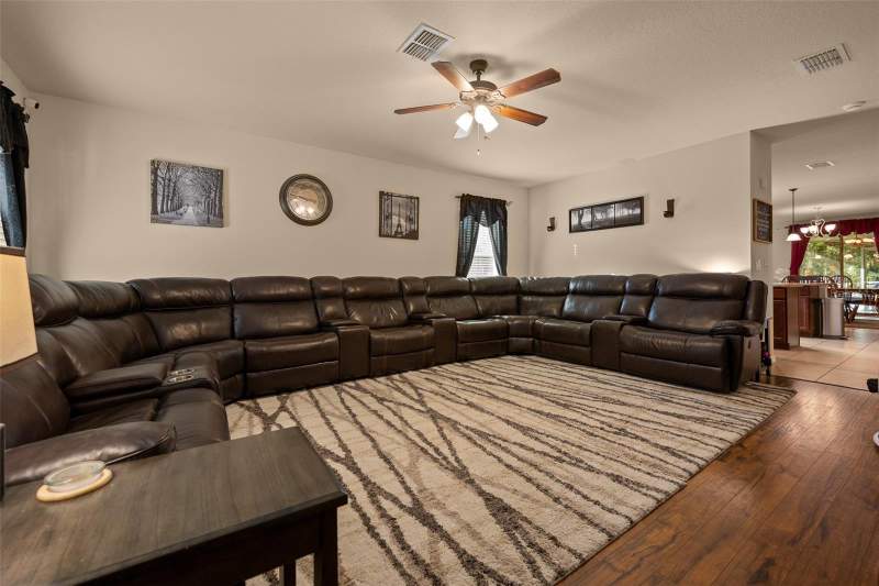 5 bedroom Single Family Residence at 5128 Grassy Knoll Drive, Oak Bend, Tavares — photo 4