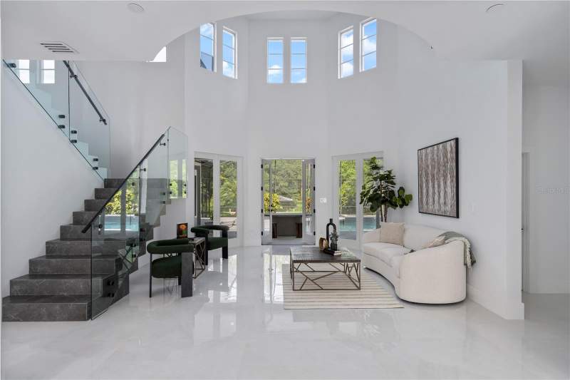 5 bedroom Single Family Residence at 10849 Emerald Chase Drive, Waters Edge Boca Pointe At Turtle Creek, Orlando — photo 3