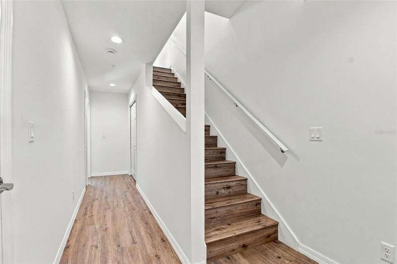 2 bedroom Condominium at 2537 6th Avenue Drive, City Homes At Cypress Walk, Bradenton — photo 4