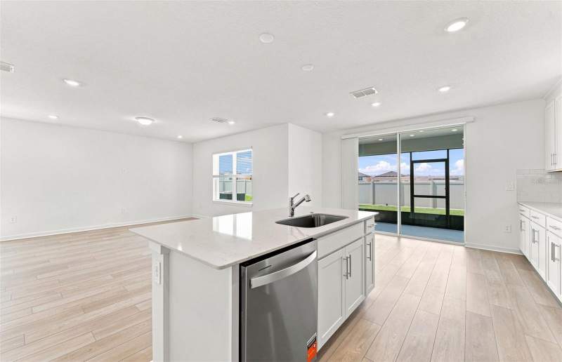 4 bedroom Single Family Residence at 1436 Hamilton Way, Silverlake Phase 2, Lake Alfred — photo 5