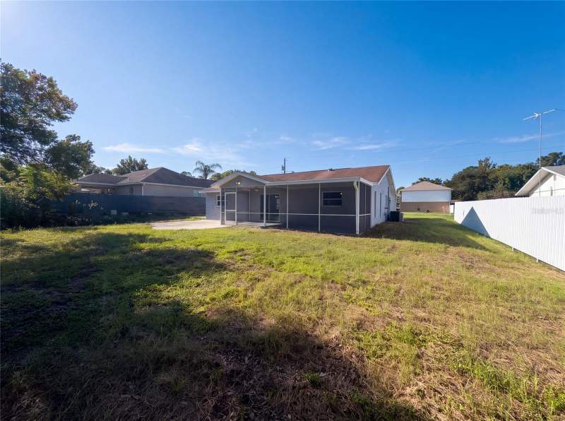 2 bedroom Single Family Residence at 11339 Stacy Street, Spring Hill, Spring Hill — photo 5