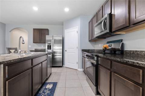 9210 Watolla Drive, Thonotosassa FL - photo 6 of 6