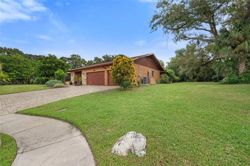 4 bedroom Single Family Residence at 2674 Concorde Court, Clubhouse Estates Of Countryside, Clearwater — photo 5