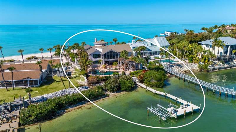 4 bedroom Single Family Residence at 2116 Casey Key Road, Casey Key, Nokomis — photo 2