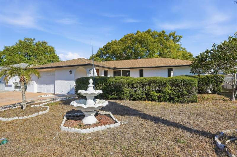 2 bedroom Single Family Residence at 7427 Fireside Drive, Embassy Hills, Port Richey — photo 2