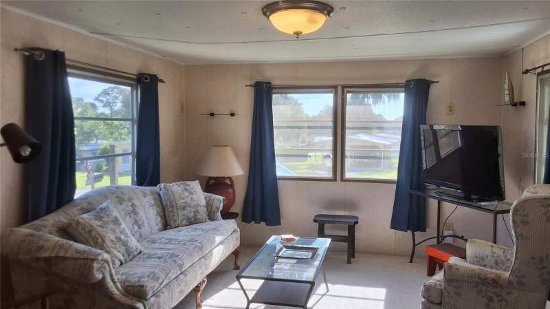 2 bedroom Mobile Home at 2488 N Park Point, Pinecrest Estates, Hernando — photo 2
