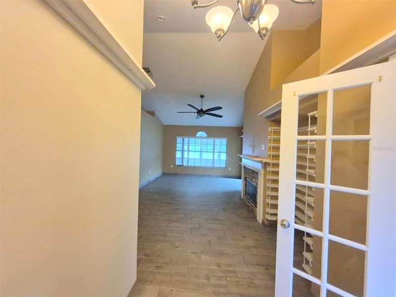 3 bedroom Single Family Residence at 902 Greenbelt Circle, Lakemont Hills Ph I, Brandon — photo 3