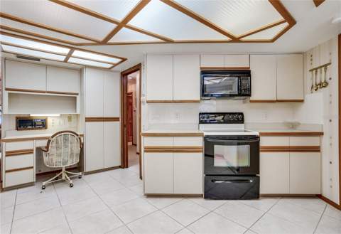 10353 Barry Drive, Largo FL - photo 18 of 64
