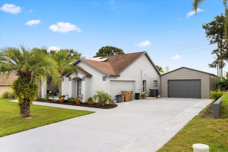4 bedroom Single Family Residence at 12724 SCOTTISH PINE LANE, GREATER PINES PH 03, CLERMONT — photo 2