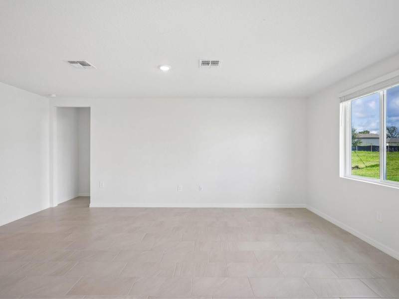 3 bedroom Single Family Residence at 1317 Oak Valley Drive, Reserve At Van Oaks, Auburndale — photo 3