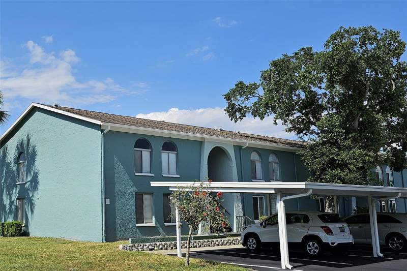 395 114TH AVENUE #4 home for sale in Windward Pointe