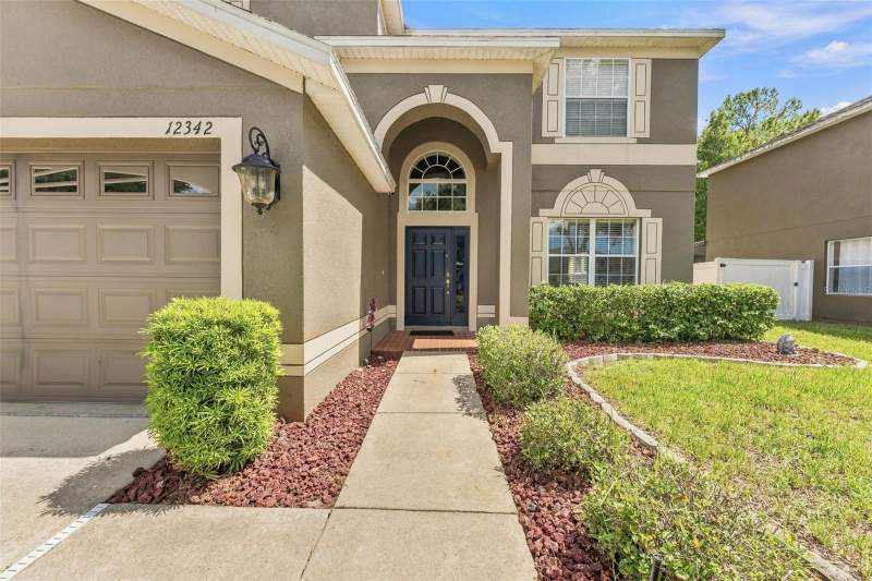 6 bedroom Single Family Residence at 12342 Southbridge Terrace, Verandahs, Hudson — photo 3