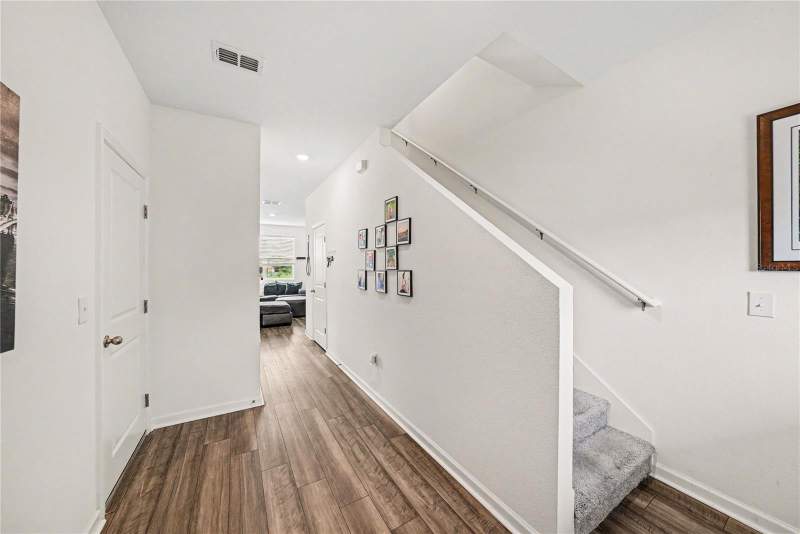 3 bedroom Single Family Residence at 6272 Bucket Court, Dug Crk Twnhms, Gibsonton — photo 5
