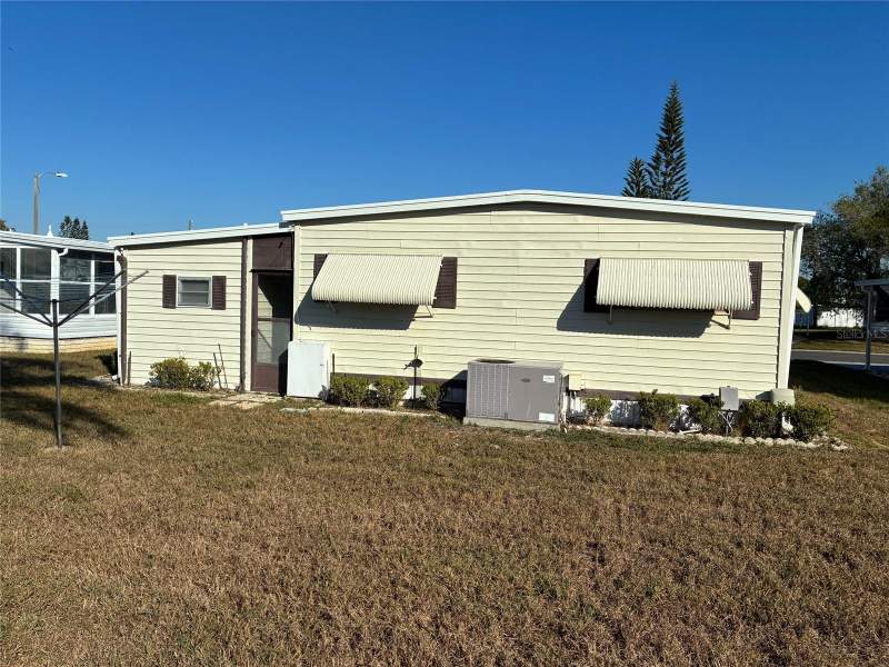 2 bedroom Mobile Home at 3211 Lanark Drive, Tanglewood Mobile Village, Holiday — photo 5