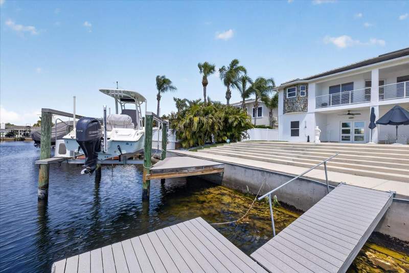 3 bedroom Single Family Residence at 5101 South Shore Drive, Flor A Mar, New Port Richey — photo 4