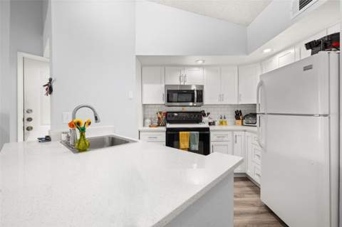 5713 Gatlin Avenue #226, Orlando FL - photo 7 of 40