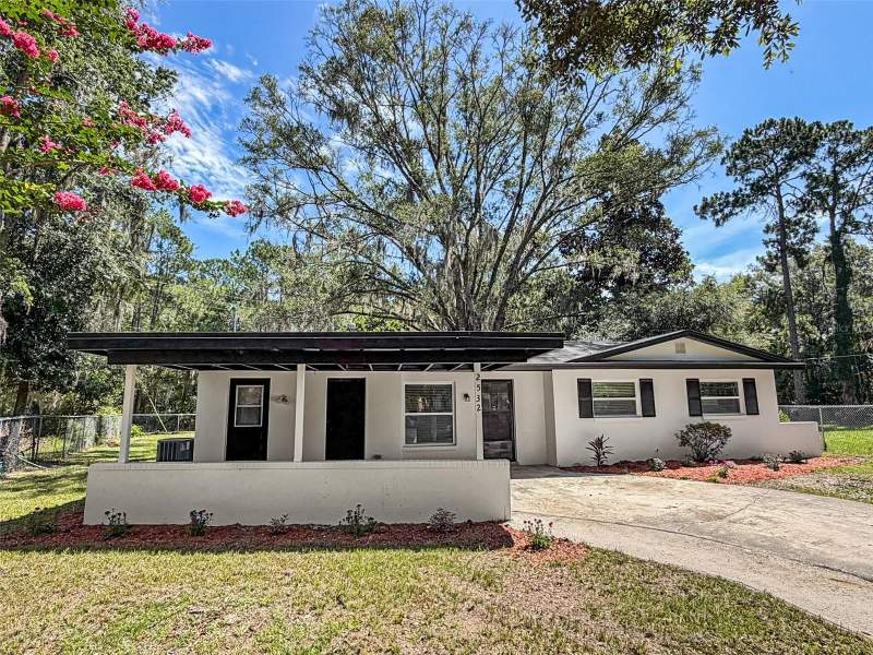 4 bedroom Single Family Residence at 2532 NE 13th Avenue, Cedar Grove, Gainesville — photo 2