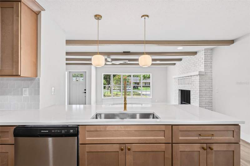 2 bedroom Single Family Residence at 17901 Palm Street, Silver Beach Heights, Umatilla — photo 4
