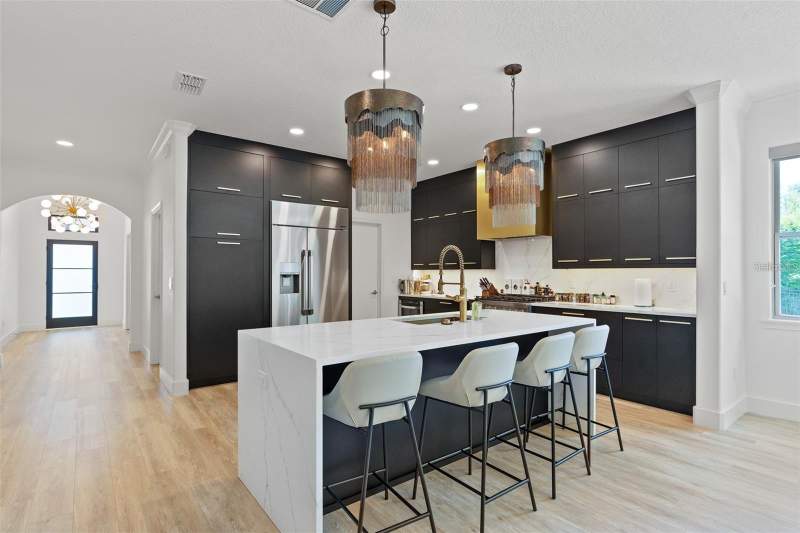 5 bedroom Single Family Residence at 4509 Patricia Ann Court, Holden Cove, Orlando — photo 4