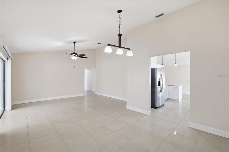 5 bedroom Single Family Residence at 11807 Nicklaus Circle, Fairway Village, Tampa — photo 5