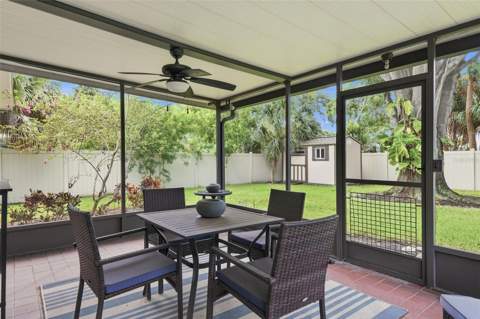 205 SE Monroe Circle, St Petersburg FL - photo 23 of 26