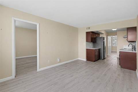 4720 Locust Street #206, St Petersburg FL - photo 12 of 34