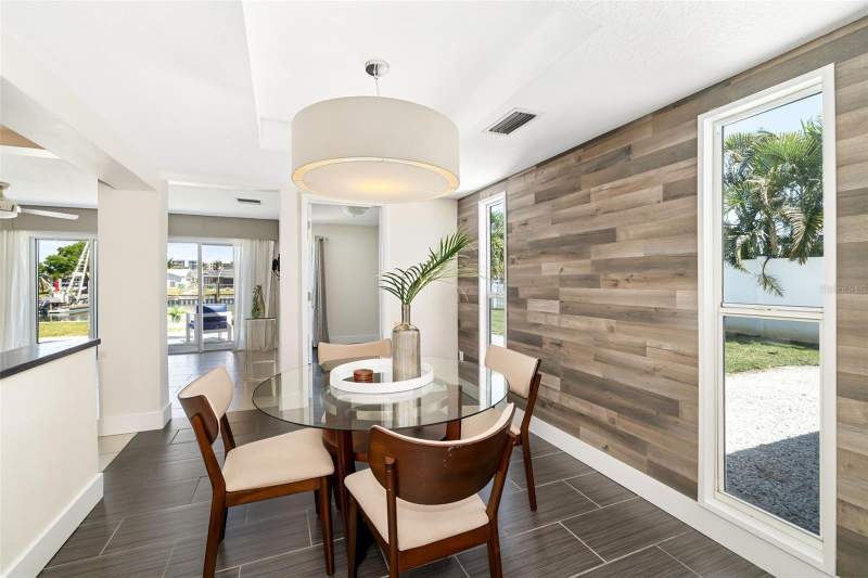 3 bedroom Single Family Residence at 4462 39th Street, Broadwater Unit 2 Blk M Rep, St Petersburg — photo 5