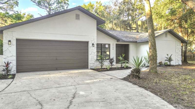 3 bedroom Single Family Residence at 10106 Lakeview Drive, Golden Acres, New Port Richey — photo 3